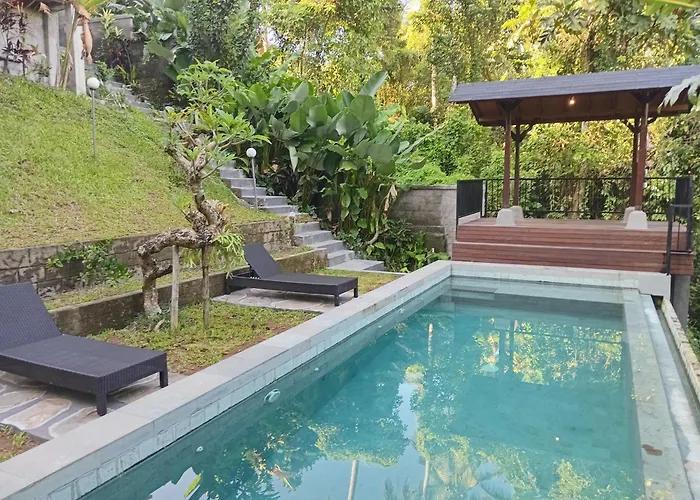 Jagadhita Sekembang 山林小屋 *